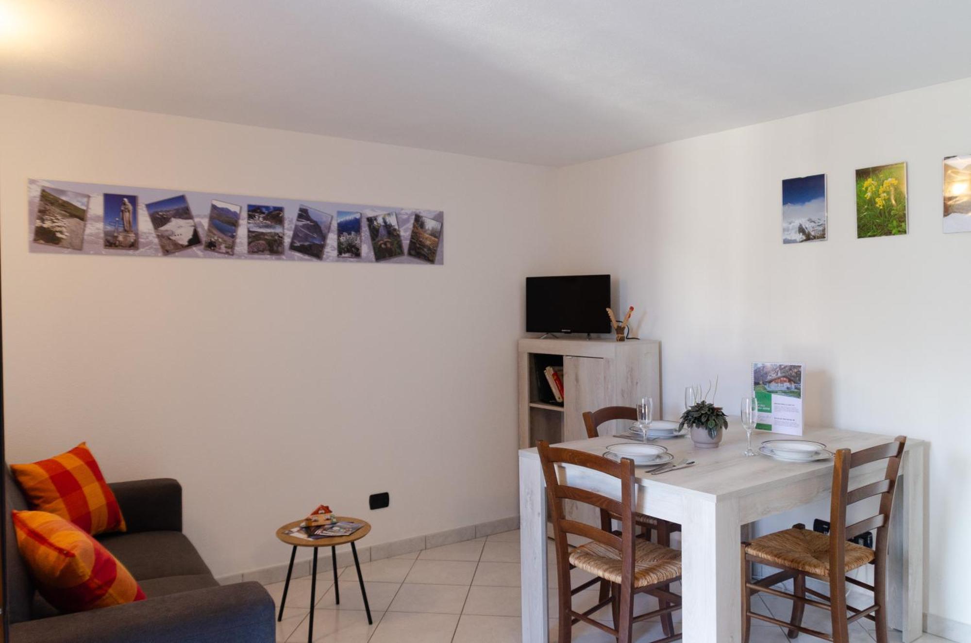 아오스타 La Casa Degli Aromi - Vista Montagna E Relax 빌라 외부 사진